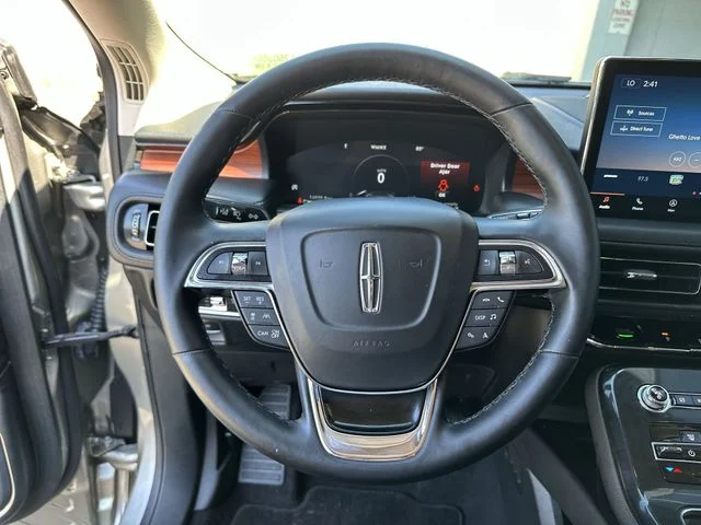 Used 2023 Beige Lincoln Reserve image 15