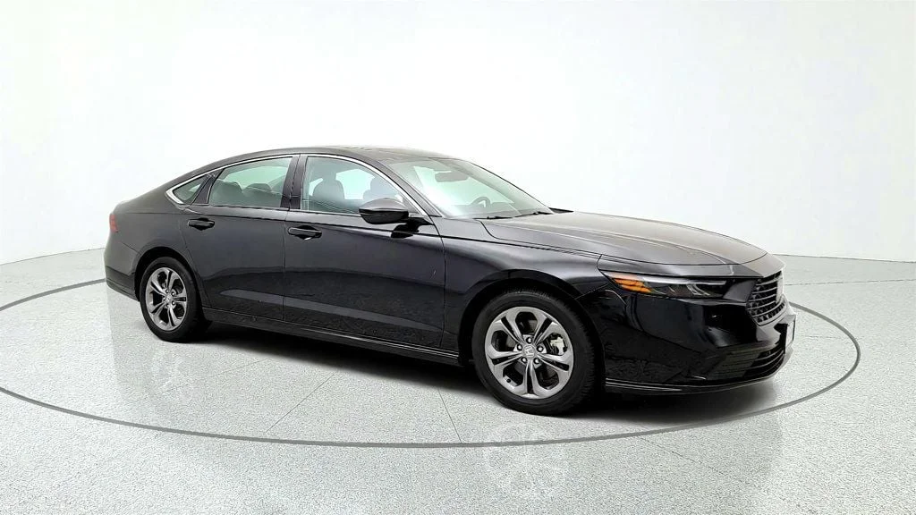 Used 2025 Crystal Black Pearl Honda EX-L Sedan image 3