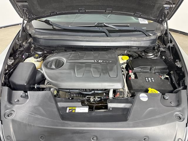 Used 2016 Gray Jeep Latitude image 28