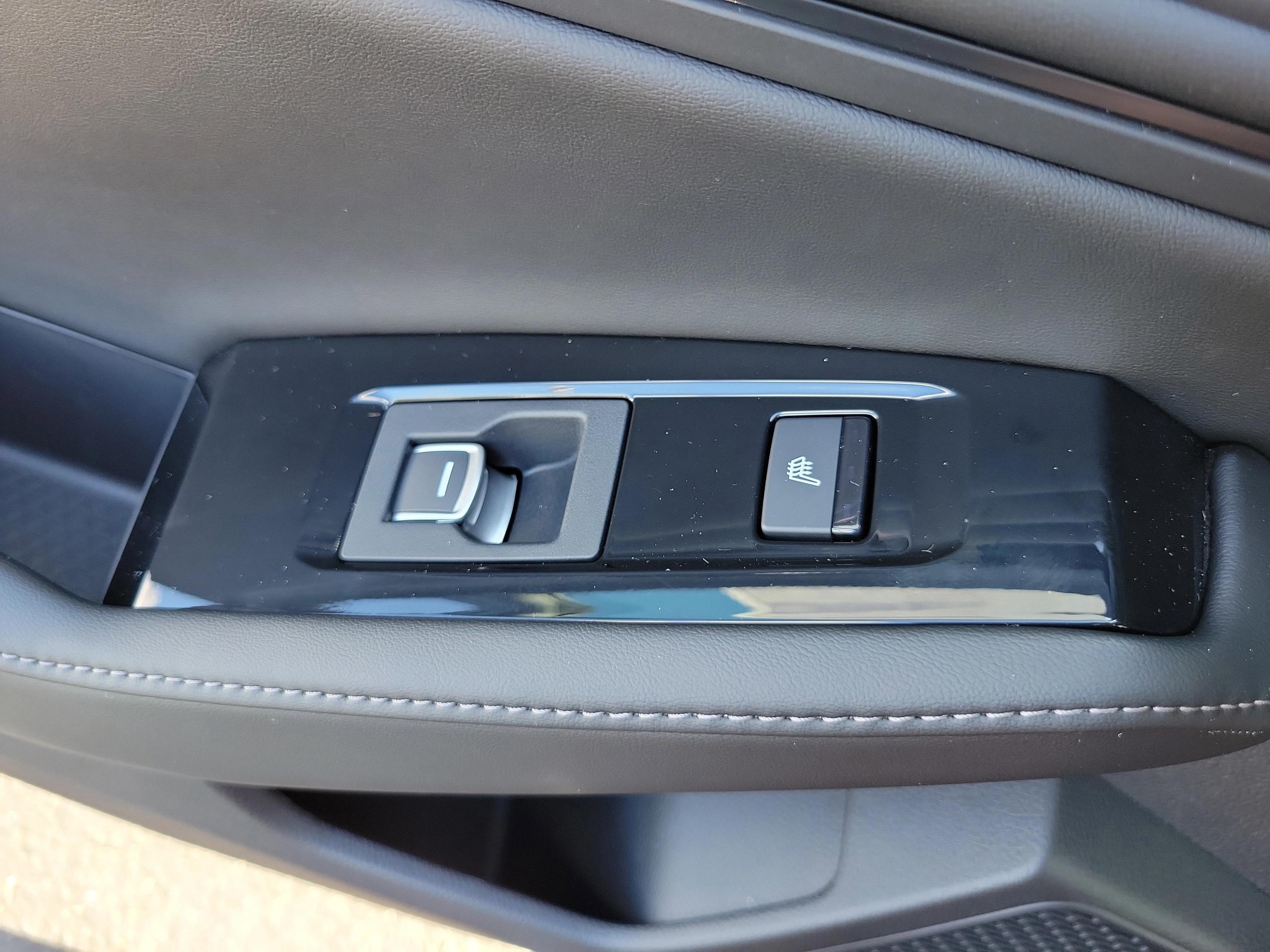 2026 Honda Accord Hybrid Touring - Photo 17
