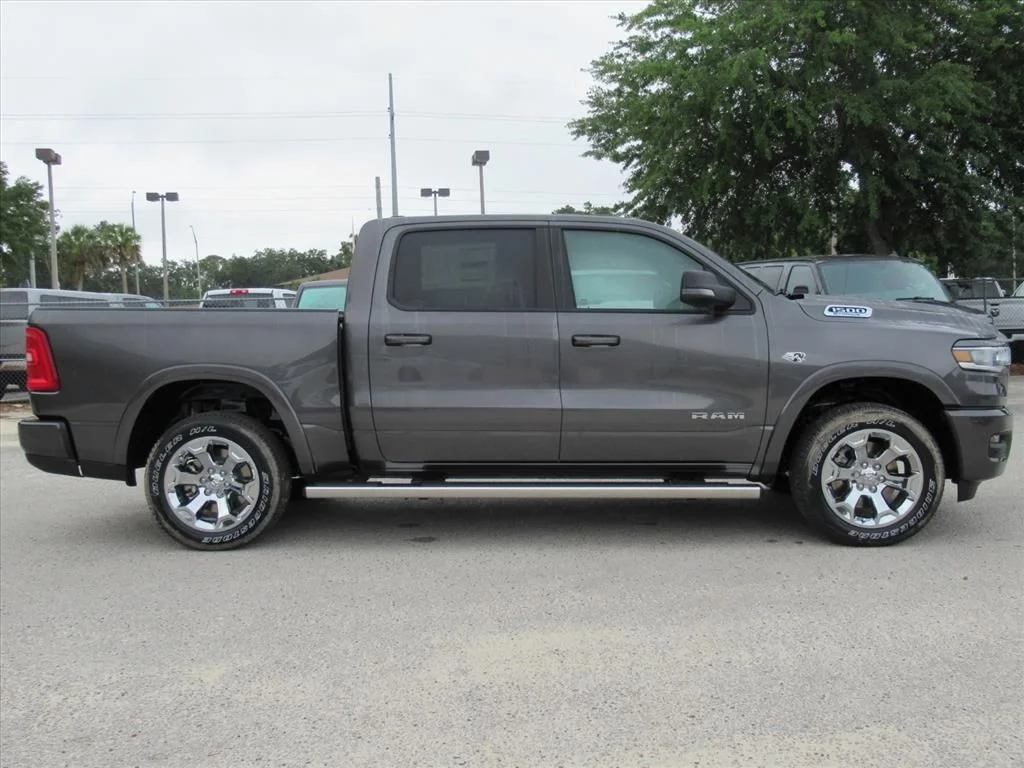 New 2026 Granite Crystal Metallic Clear-Coat Exterior Paint RAM Big Horn/Lone Star image 2