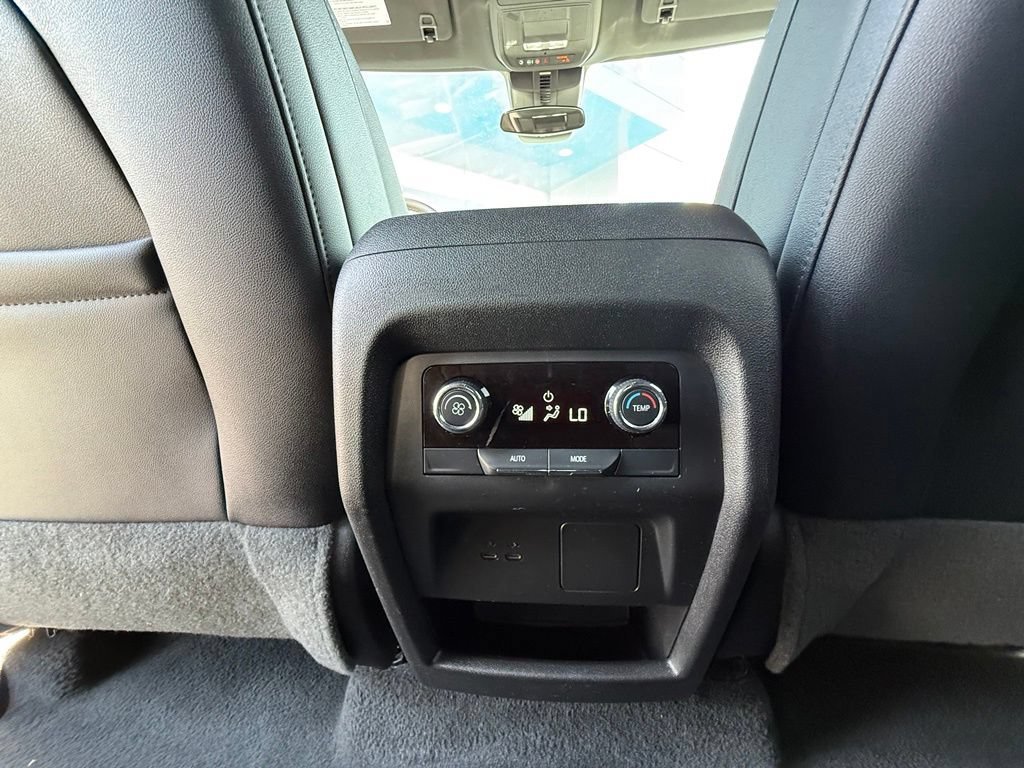 Used 2025 Summit White Chevrolet LT image 36