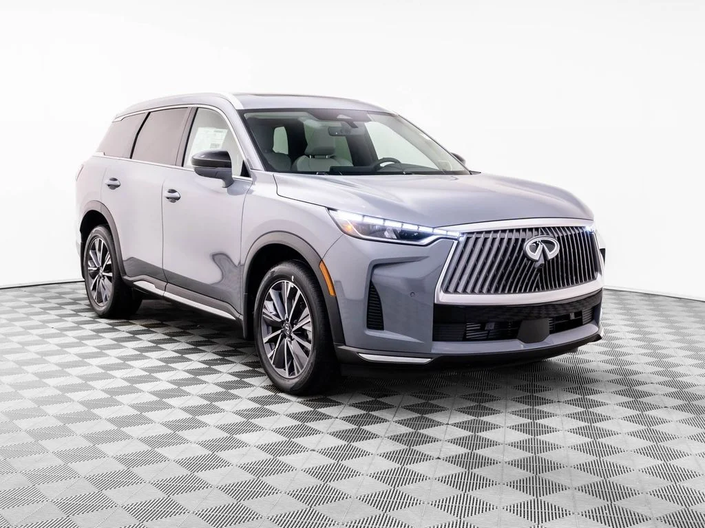 New 2026 Gray INFINITI LUXE image 7