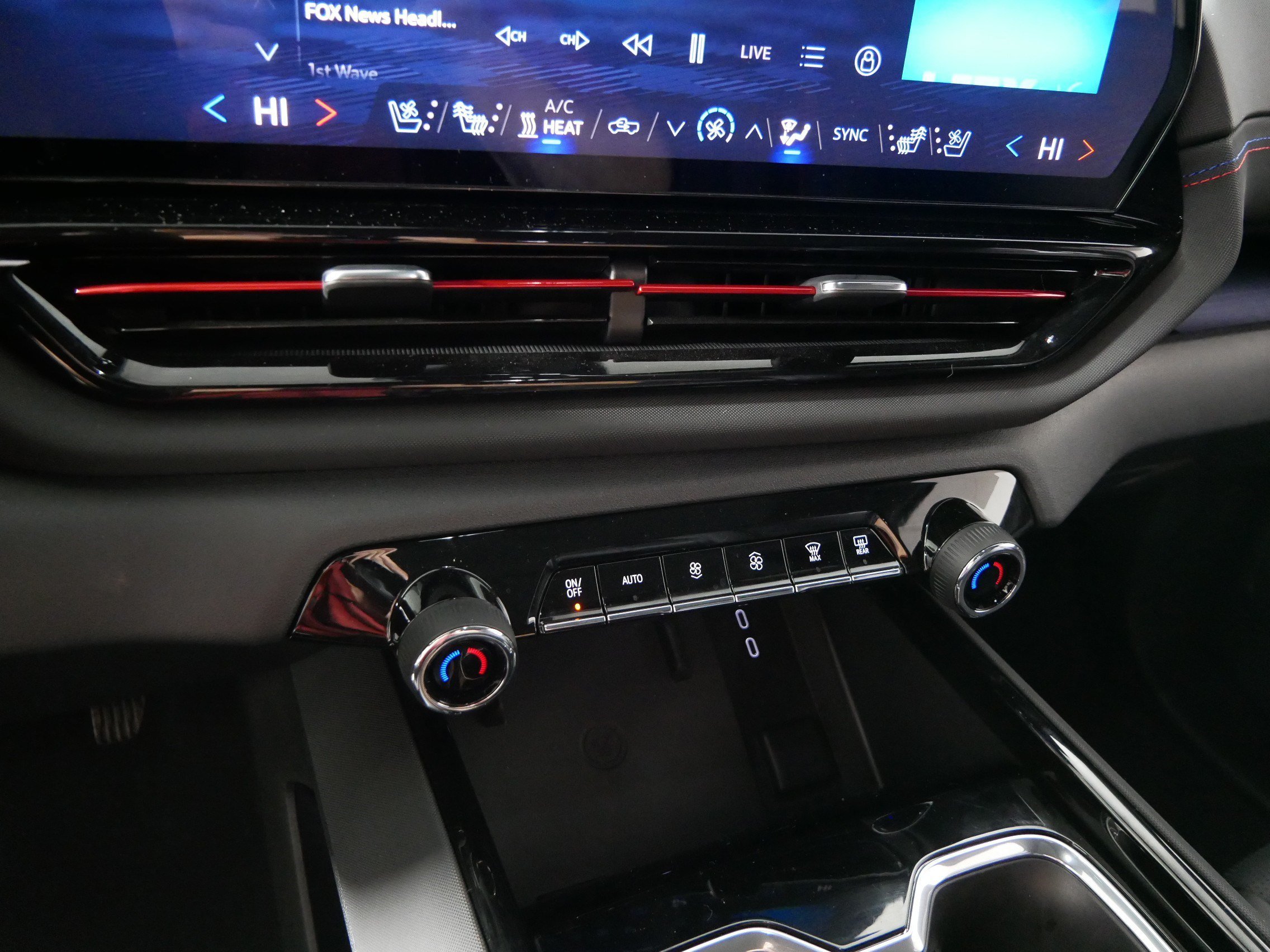 Used 2025 Black Chevrolet RST - Max Range image 23