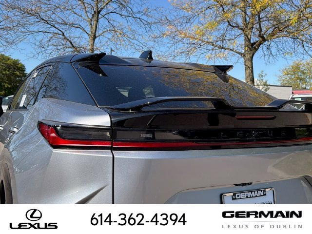 New 2026 Iridium and Black Onyx Lexus  550e F SPORT AWD image 9