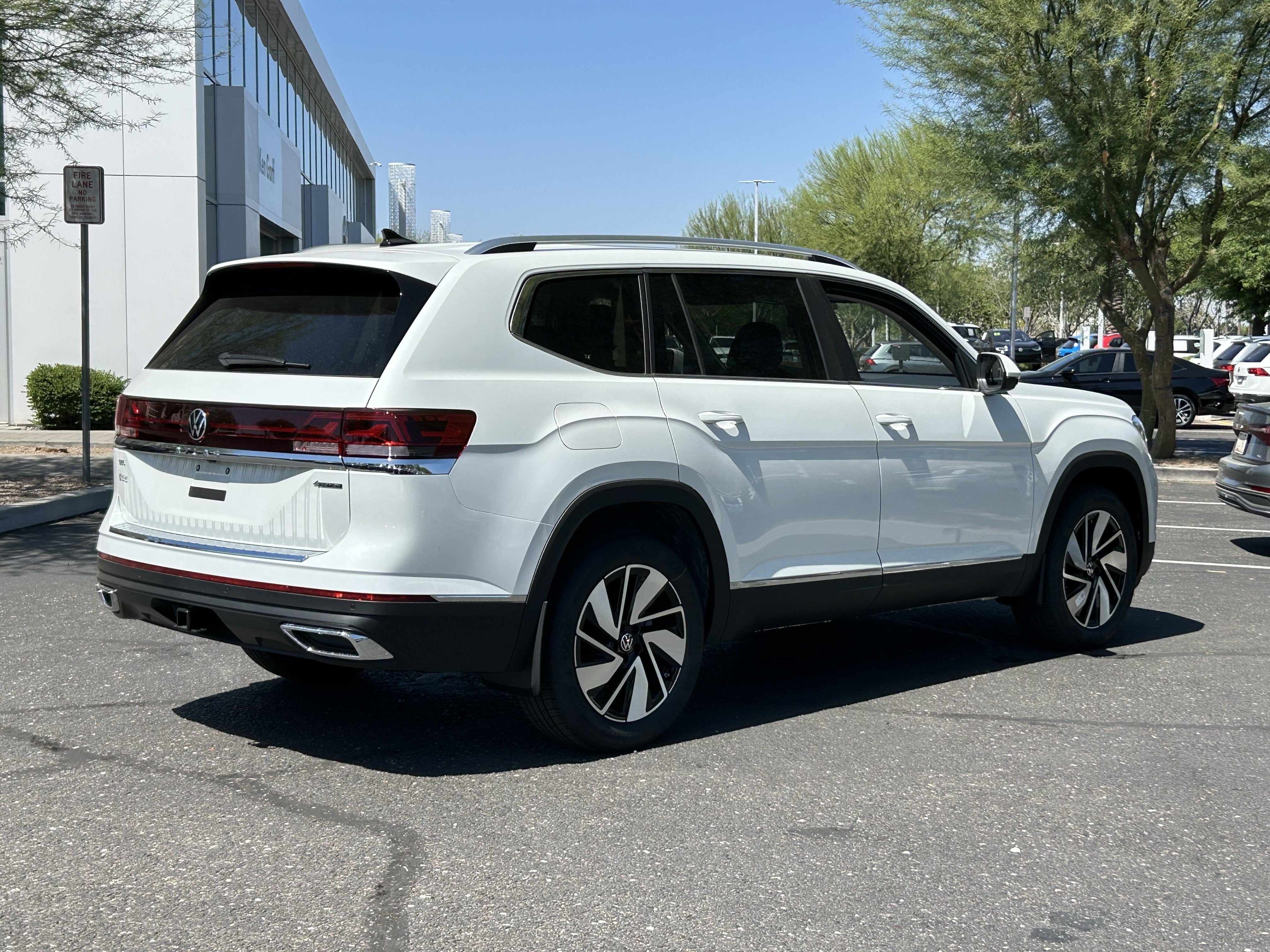 New 2026 Opal White Pearl Volkswagen 2.0T SEL image 3