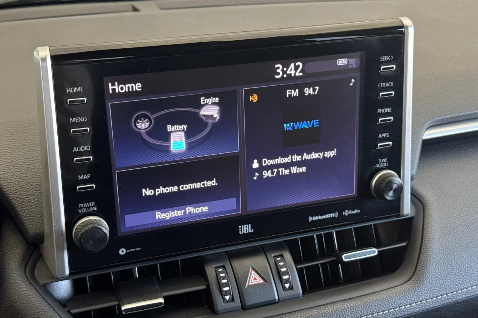 Used 2022 GRAY METALLIC Toyota Hybrid XLE Premium image 17