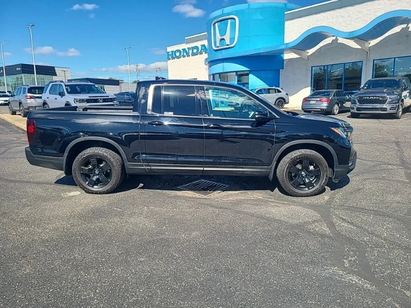 Used 2025 Black Honda Black Edition image 6