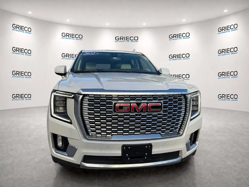 Used 2022 White Frost Tri-Coat GMC Denali image 2