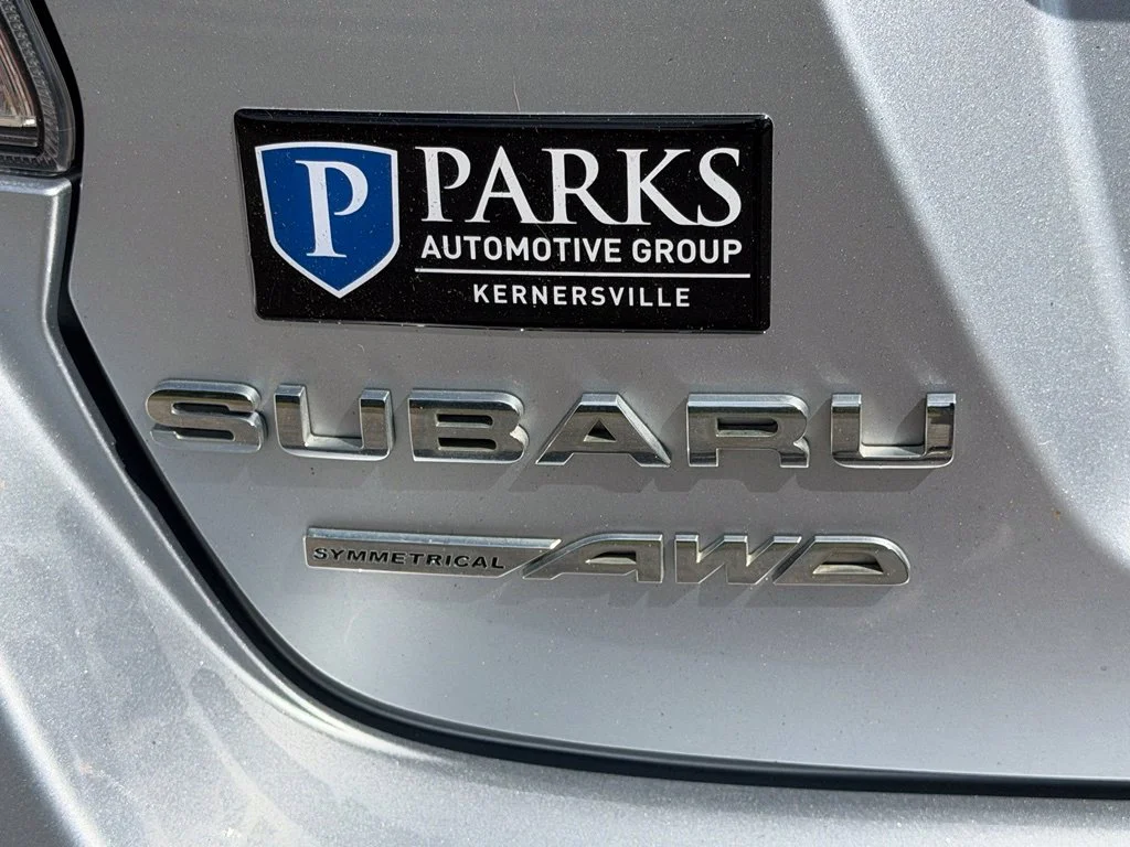 Used 2017 Silver Subaru Premium image 27