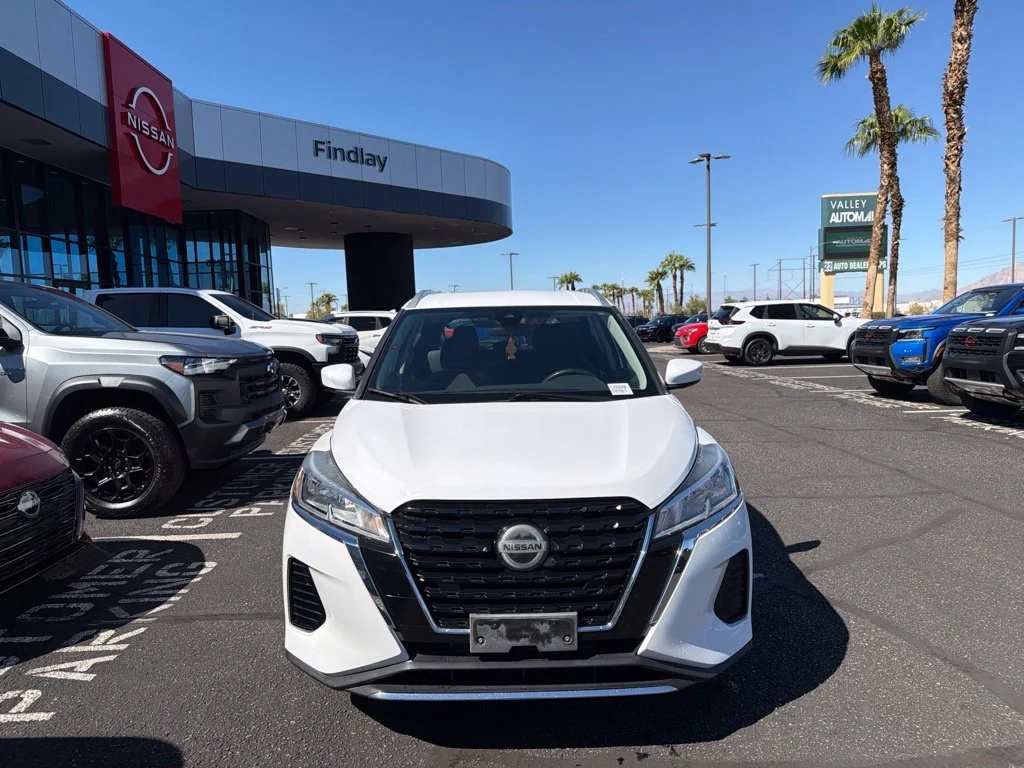 Certified Used 2021 White Nissan SV image 2