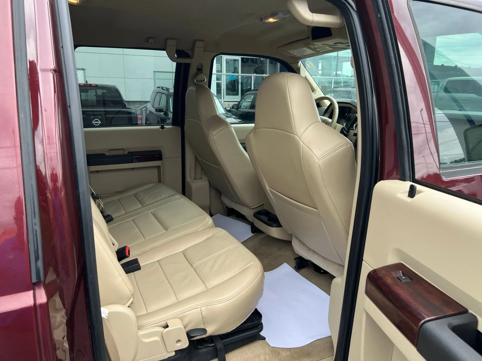 Used 2009 Royal Red Clearcoat Metallic Ford Lariat image 39