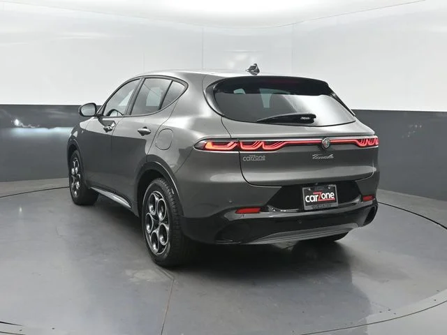 Used 2024 Silver Alfa Romeo Ti image 29