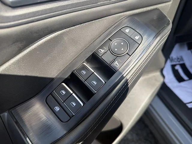 Used 2023 Gray Nissan SL image 13
