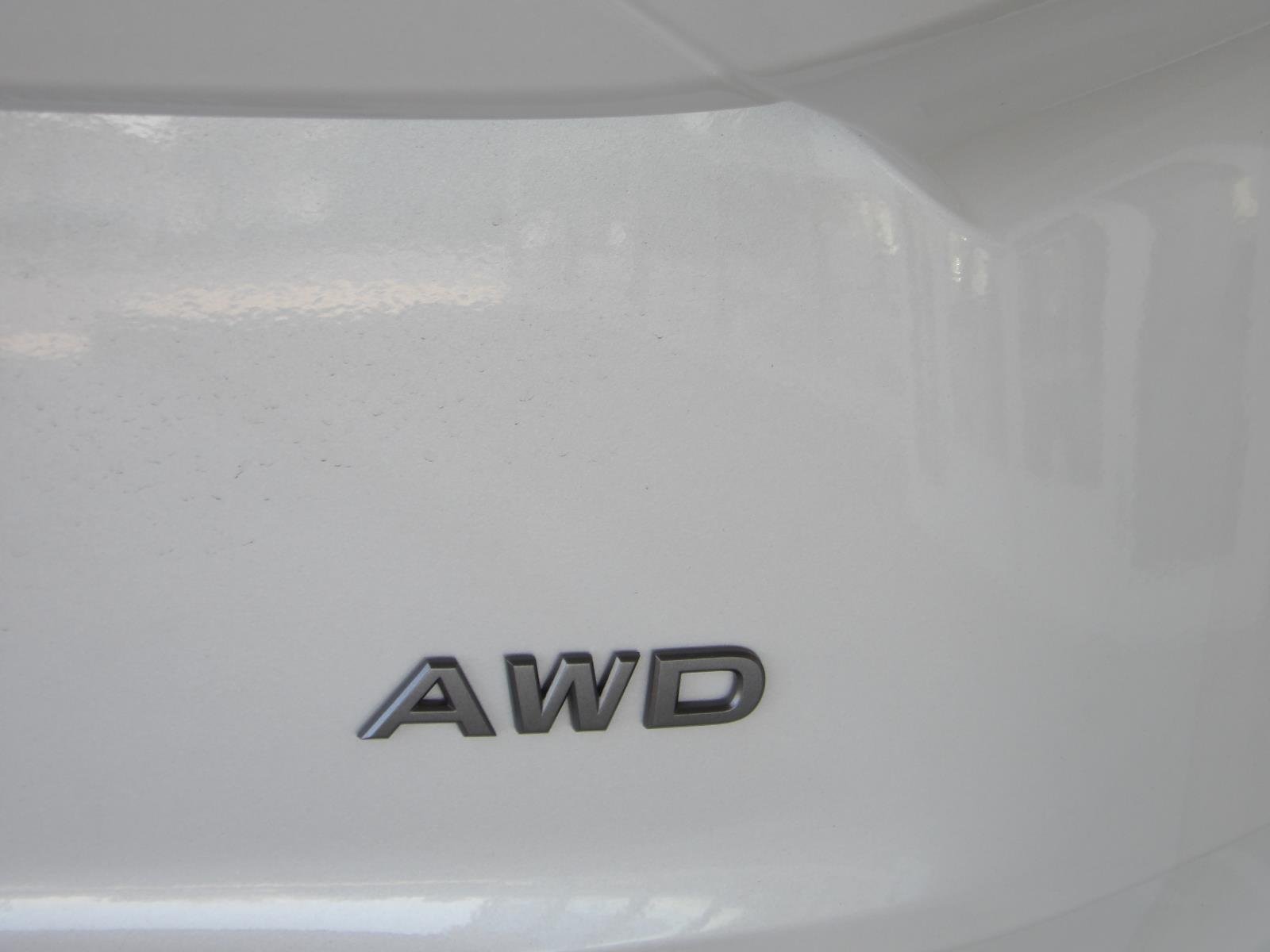New 2026 Everest White Pearl TriCoat Nissan SV image 7