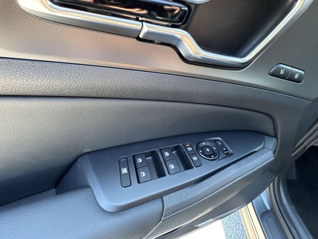 2026 Kia Sportage SX Prestige Hybrid - Photo 13