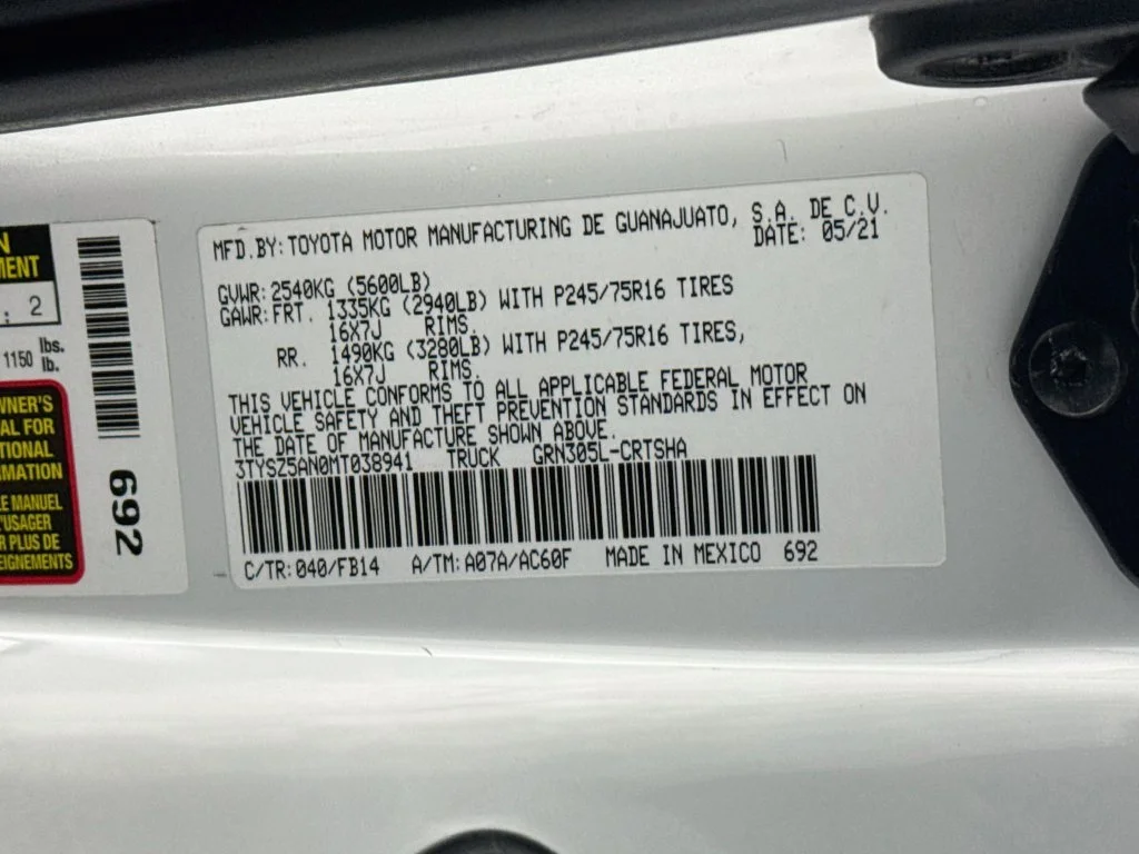 Used 2021 Super White Toyota SR image 29