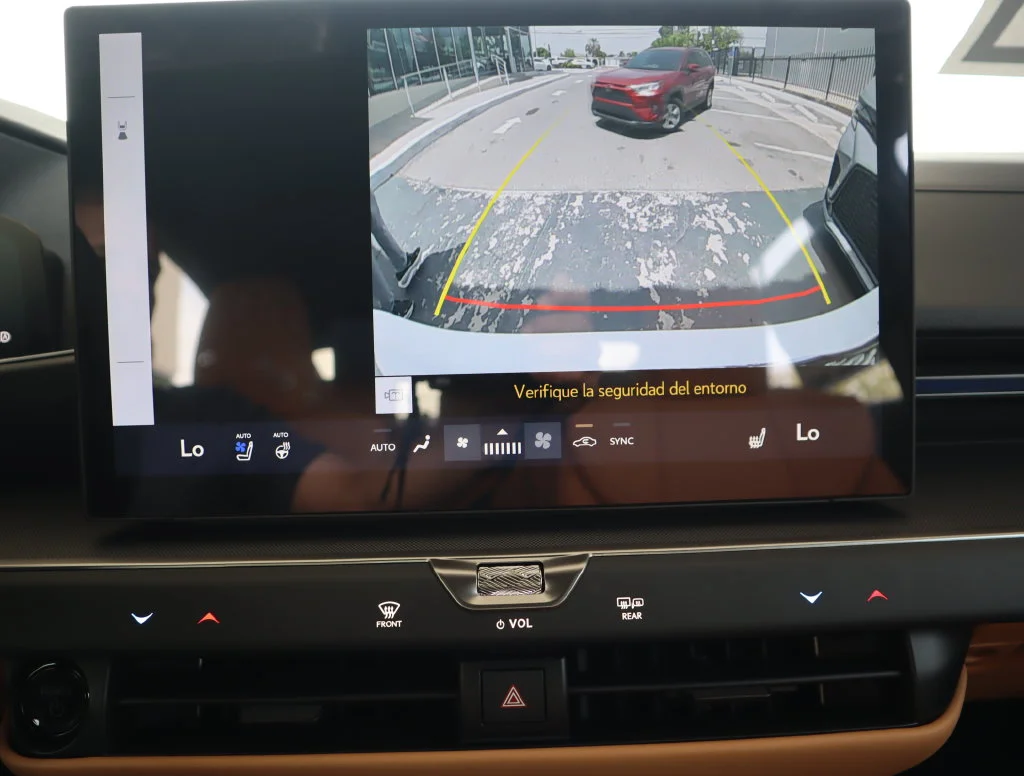 New 2026  Lexus 350e Premium image 28