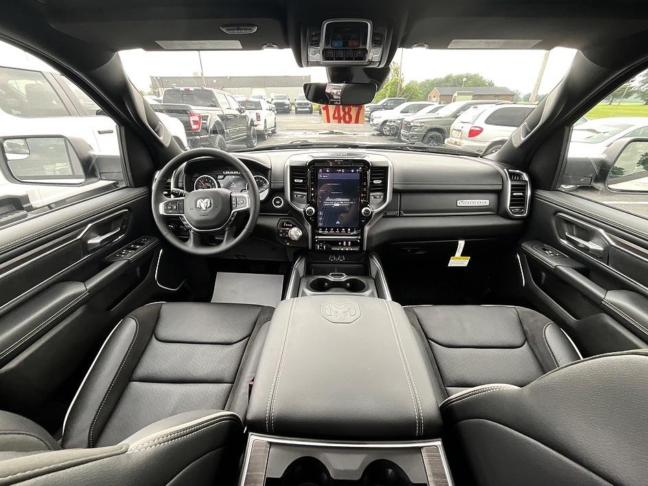 New 2026 Bright White Clear-Coat Exterior Paint RAM Laramie image 39