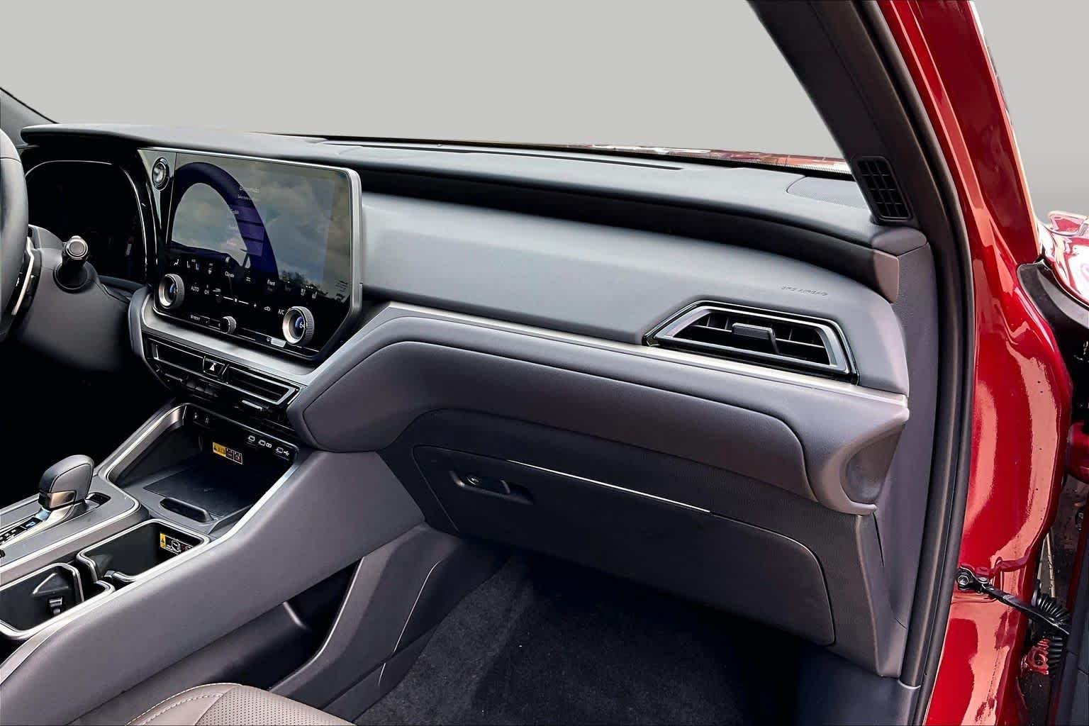 Used 2026 Matador Red Mica Lexus Premium image 19