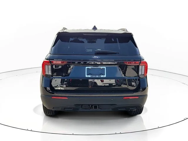 New 2027 Black Metallic Ford Active image 6