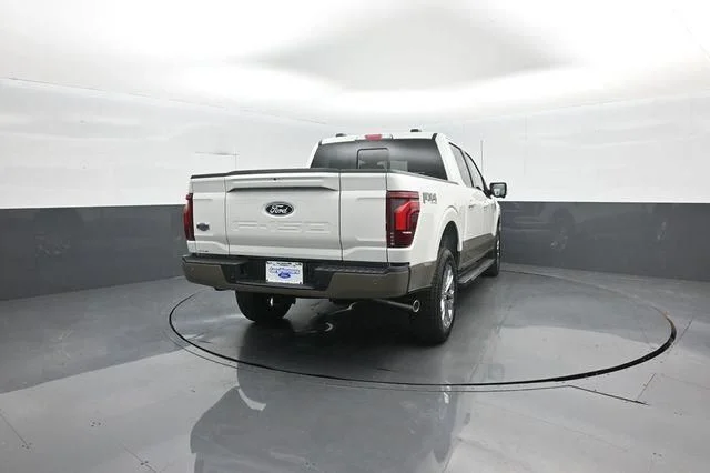 New 2026 Star White Metallic Tri-Coat Ford King Ranch® image 7