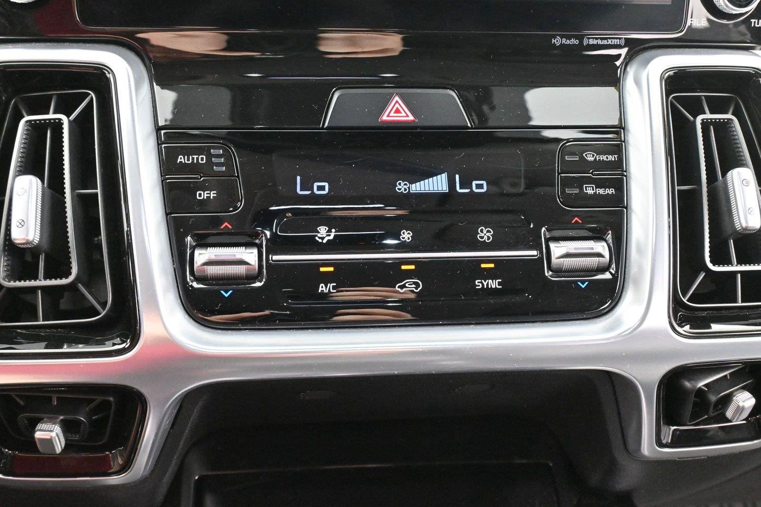 Used 2021 Glacial White Pearl Kia SX image 24