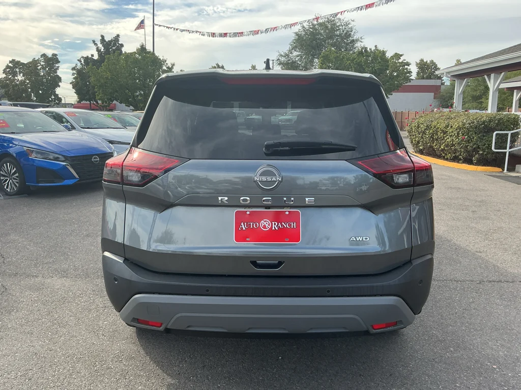 Used 2023 Gun Metallic Nissan S image 6