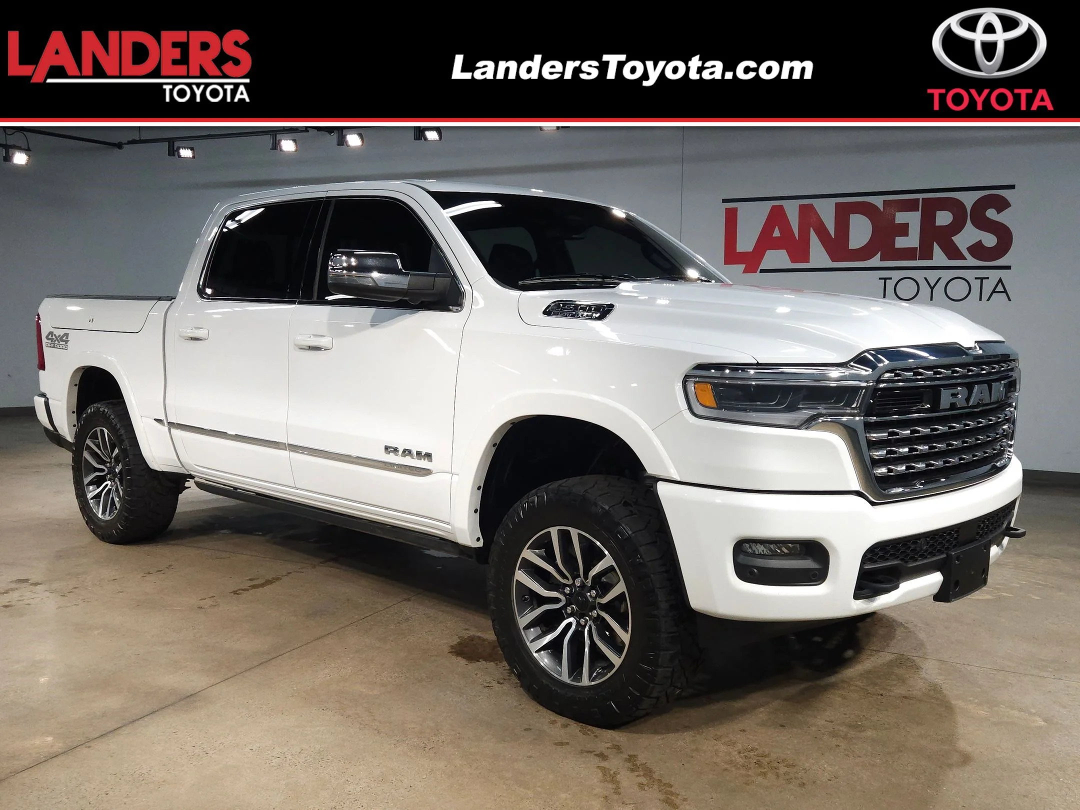 2025 RAM 1500 Limited 4x4 Crew Cab 5'7's photo