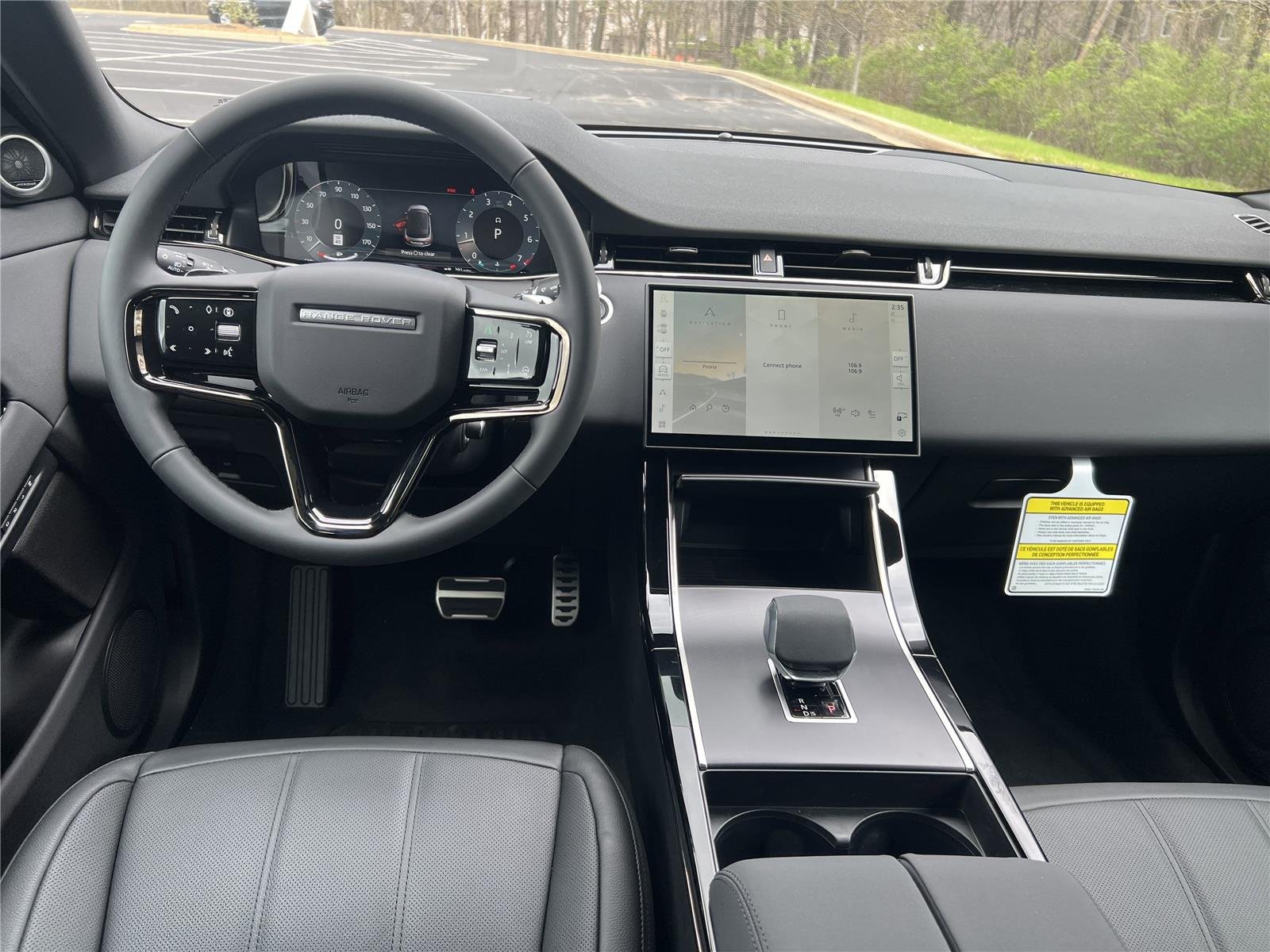 New 2026 Eiger Grey Land Rover Dynamic SE image 10