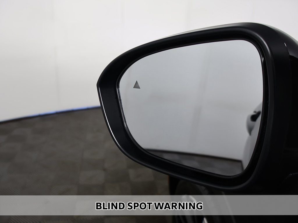 2025 Mitsubishi Outlander SEL - Photo 8
