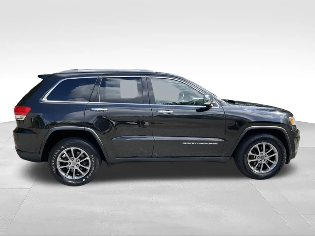 Used 2014 Black Jeep Limited image 5