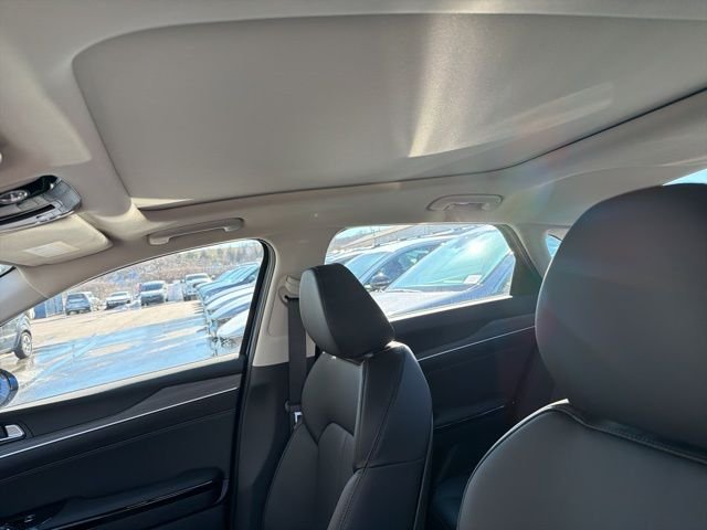 New 2026 Yacht Blue Kia EX image 15