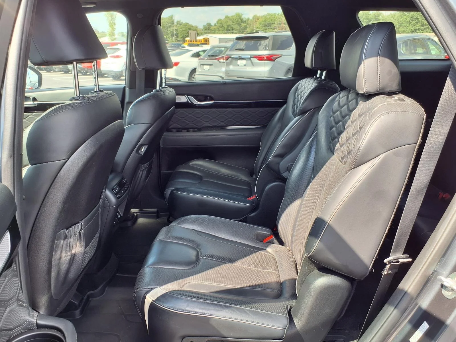 Used 2020 Steel Graphite Hyundai Limited image 25