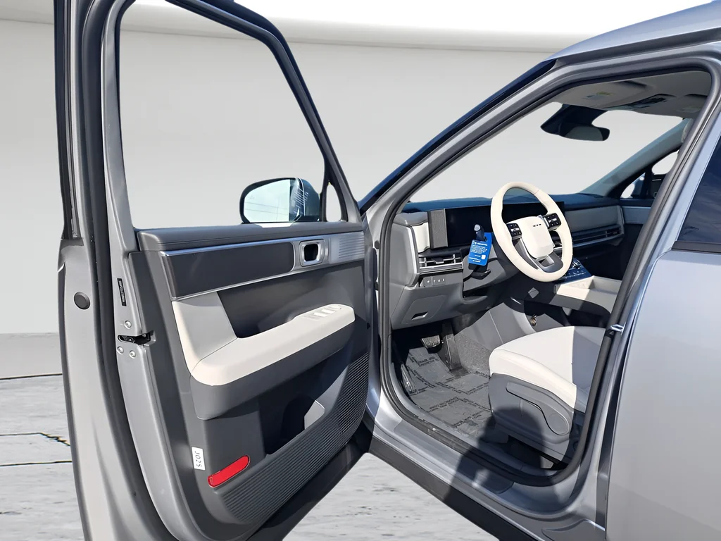 New 2026 Silver Hyundai SE image 9
