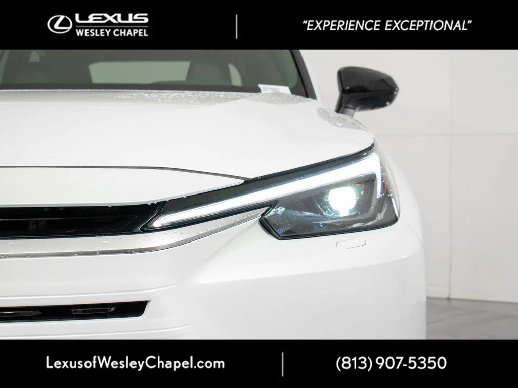 New 2026 Wind Chill Pearl Lexus TX 500h F SPORT PERFORMANCE PREMIUM AWD image 6