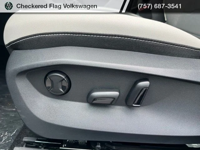 New 2026 Gray Volkswagen 1.5T SE image 24