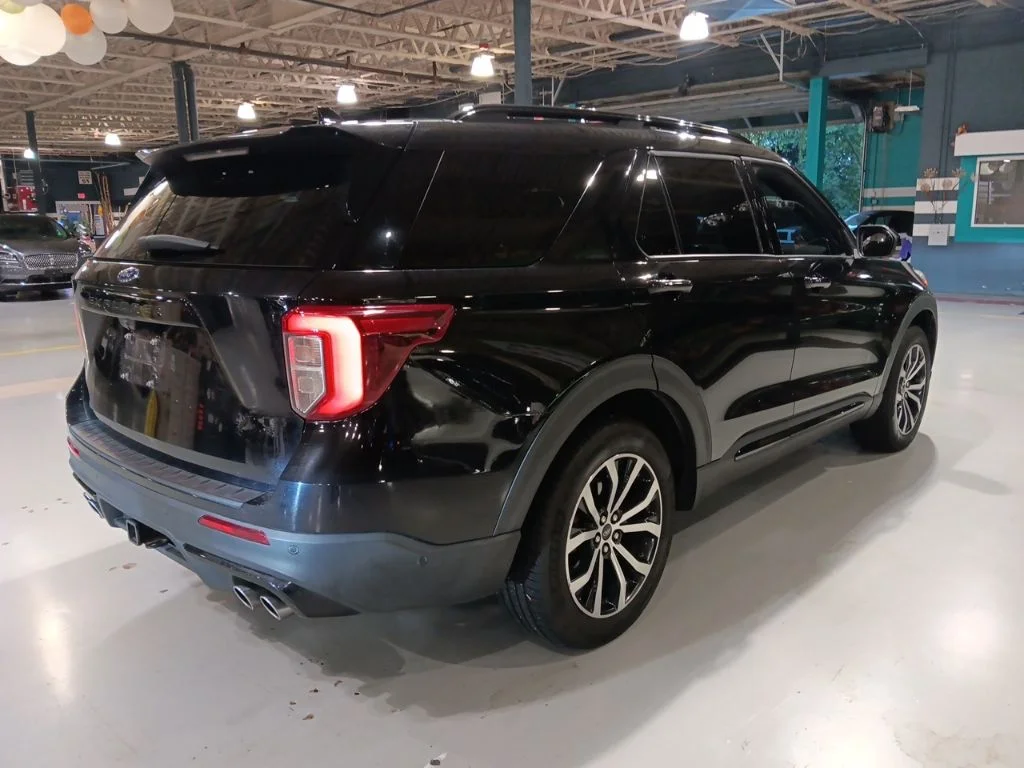 Used 2020 Black Metallic Ford ST image 9