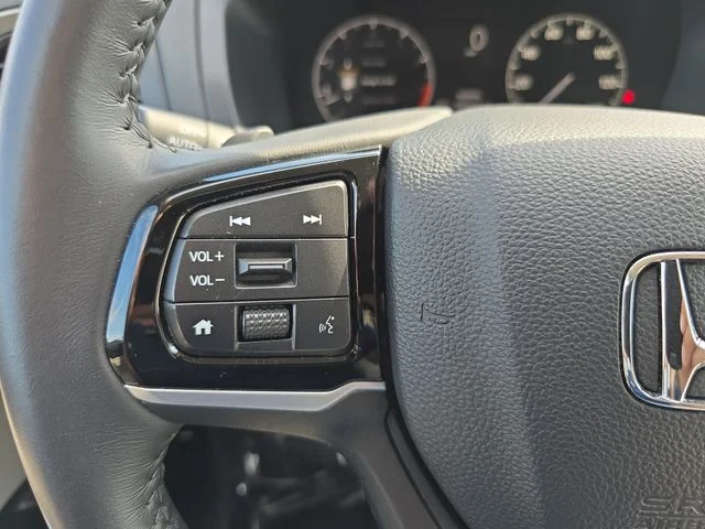 Used 2025 Gray Honda EX-L image 21