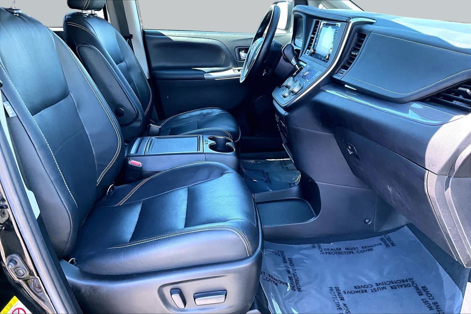 Pre-Owned 2019 Toyota Sienna SE