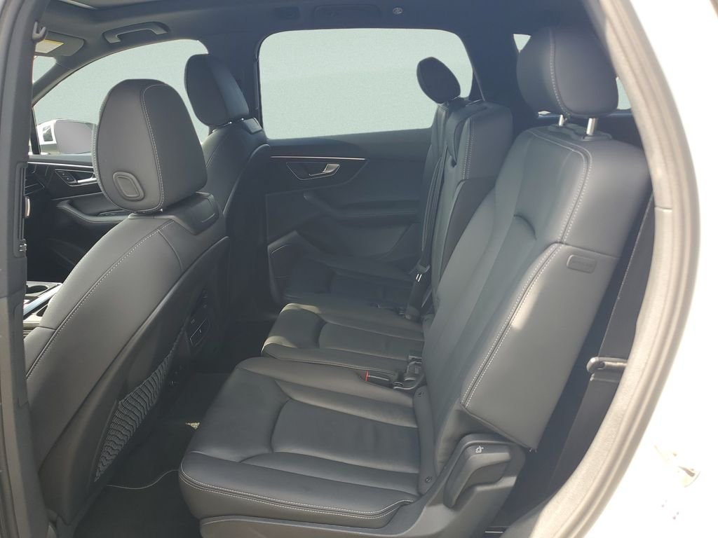 Used 2025  Audi 55 Premium Plus image 10