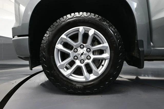 2023 Chevrolet Silverado 1500 RST - Photo 13