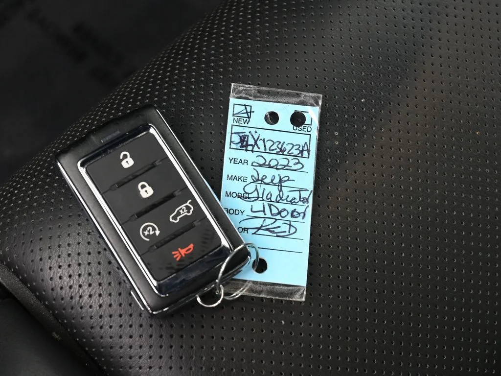 2023 Jeep Grand Cherokee Overland - Photo 19
