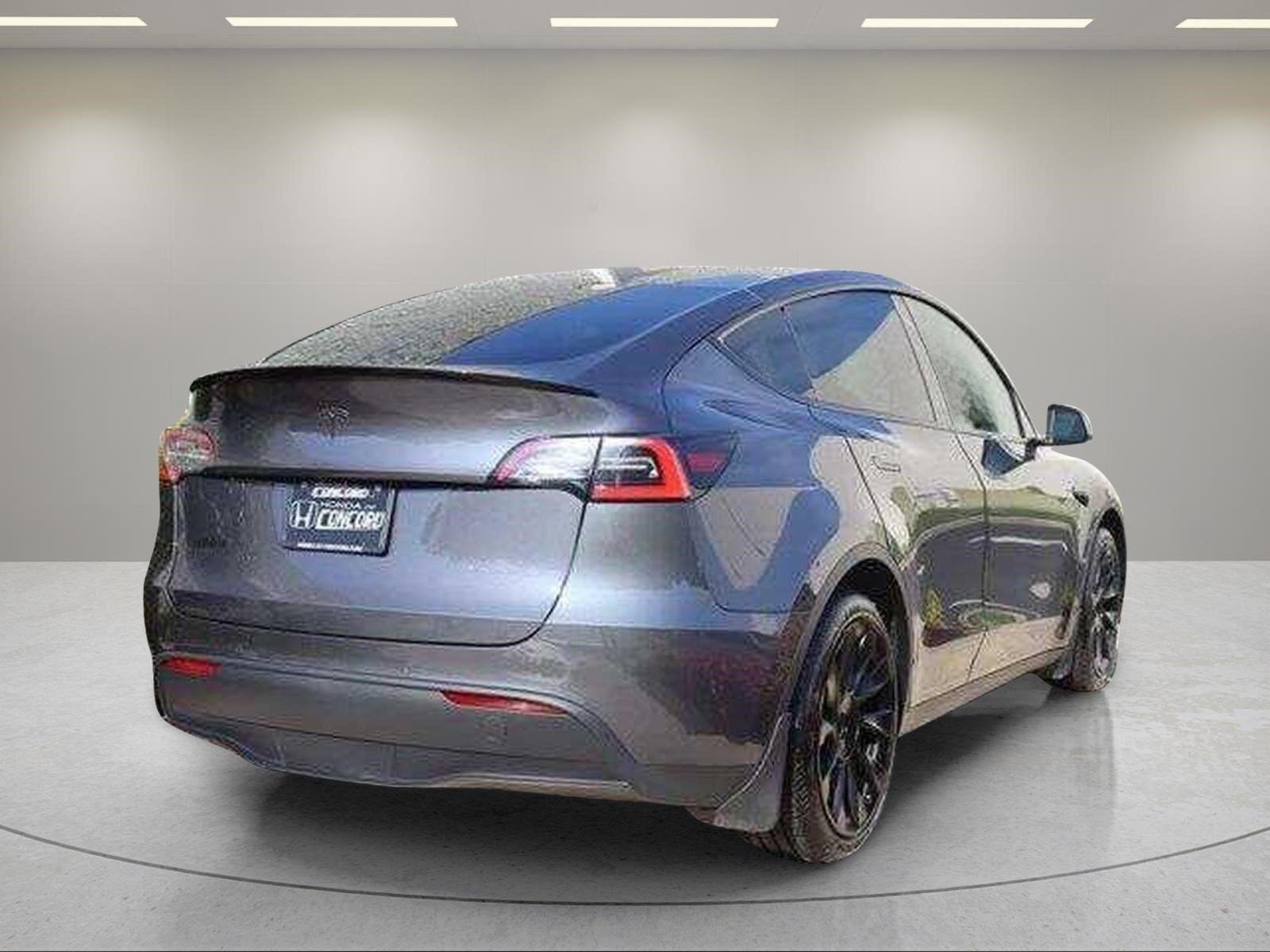 Used 2021 Midnight Silver Metallic Tesla Long Range image 2