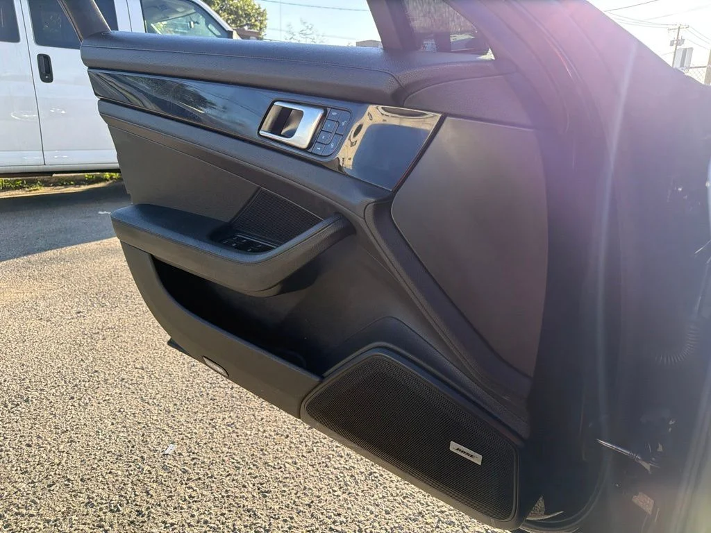 Used 2018 Black Porsche Base image 30