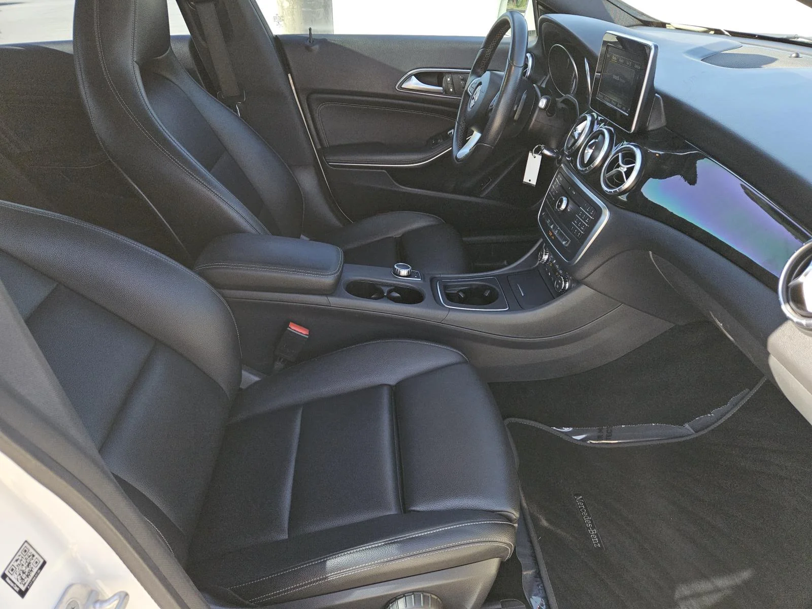 Used 2016 Cirrus White Mercedes-Benz CLA250 Coupe image 27