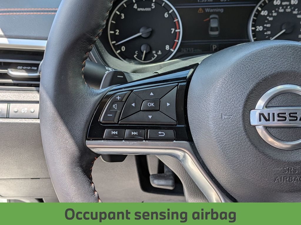 Used 2019 White Nissan 2.5 SR image 19