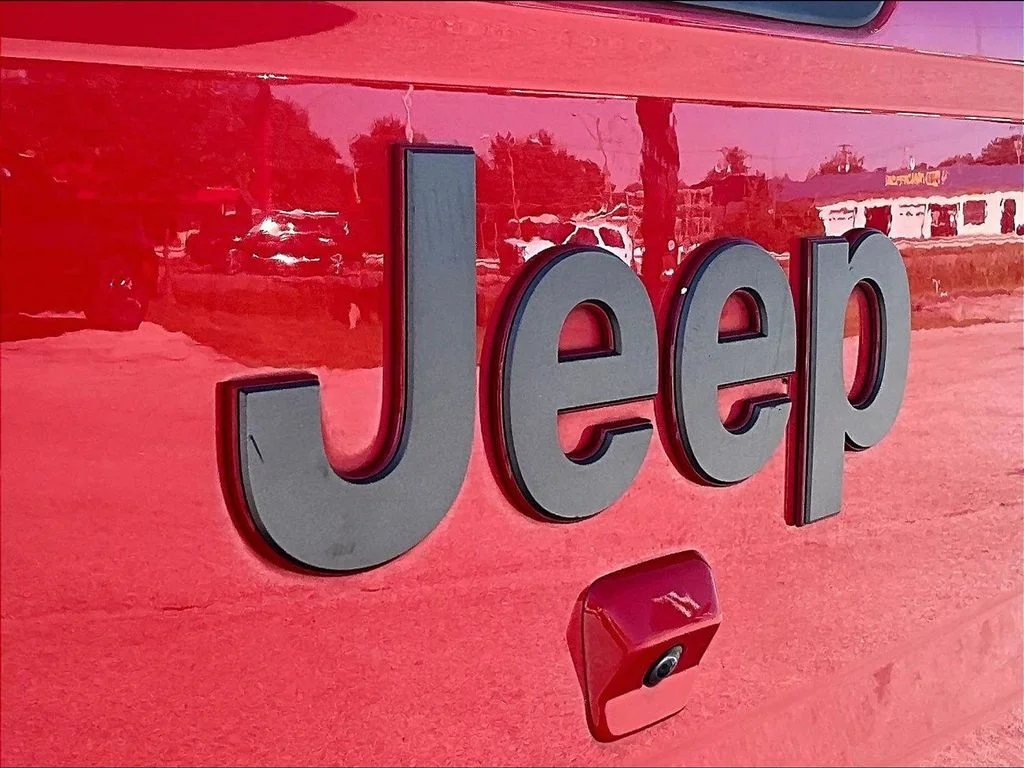 Used 2020 Red Jeep Rubicon image 9