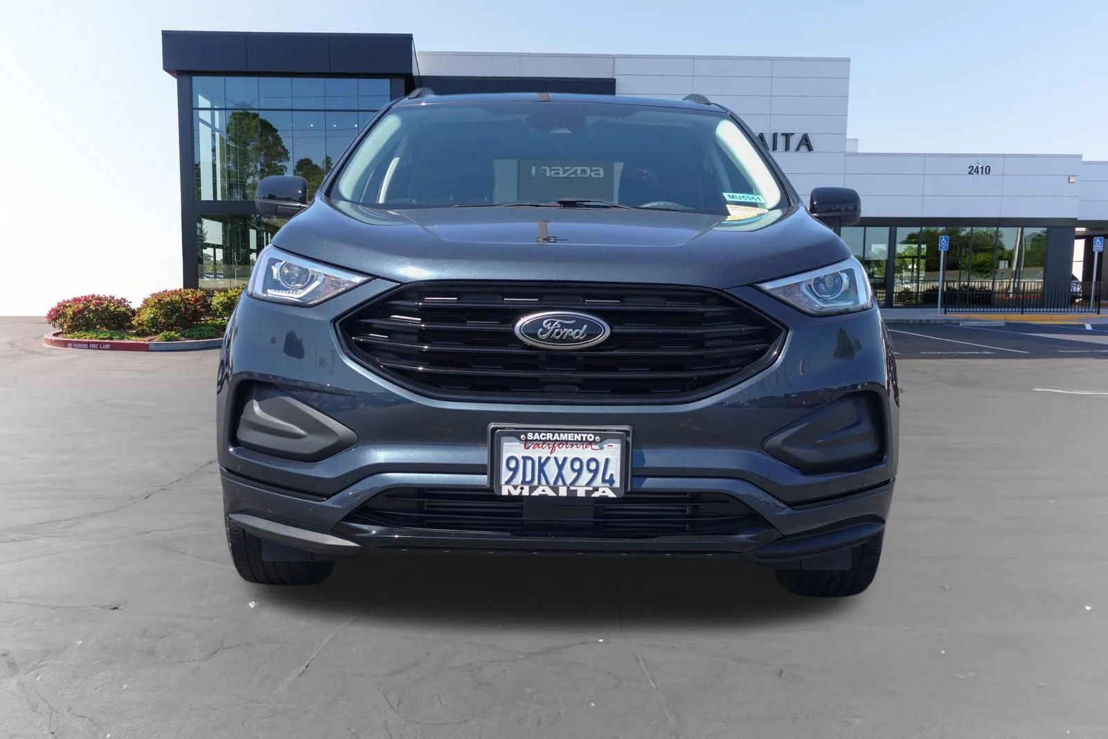 Used 2022 Blue Metallic Ford SE image 8