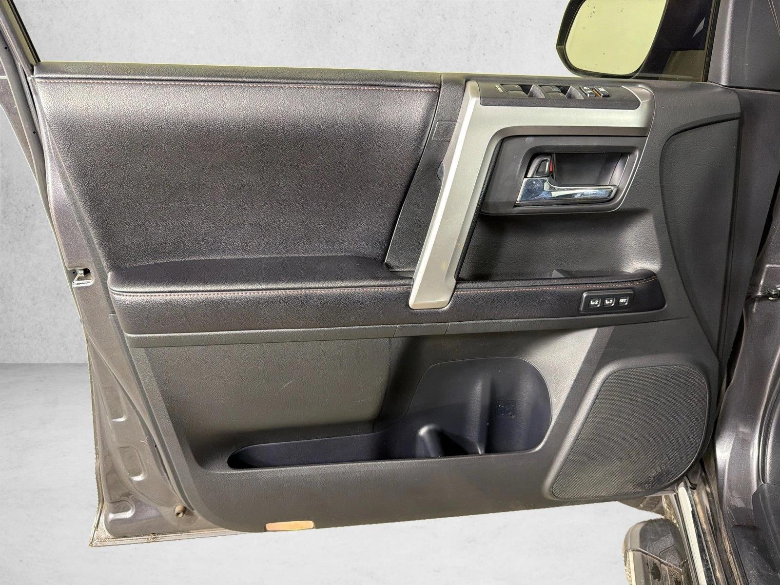 Used 2017 Magnetic Gray Metallic Toyota Limited image 12